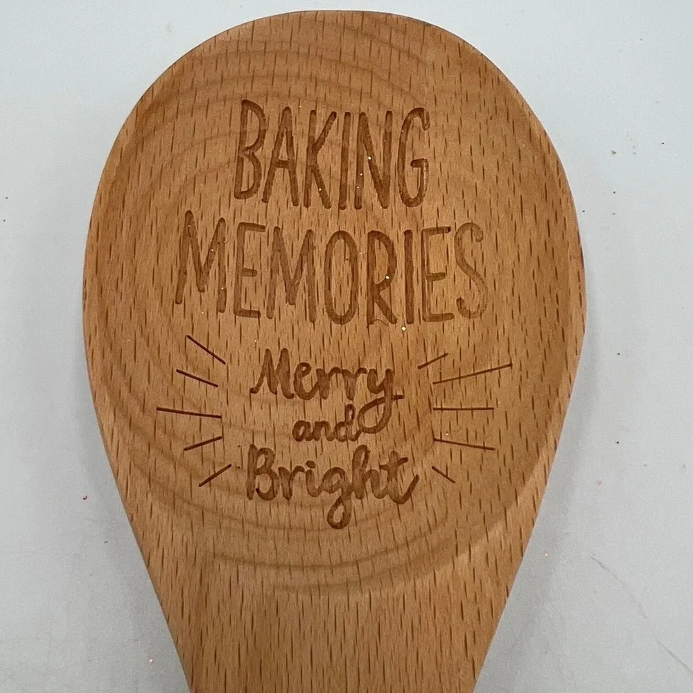 Brownlow Gifts Wooden Spoon Unisex OS Tan New Baking Memories Silicone Grip